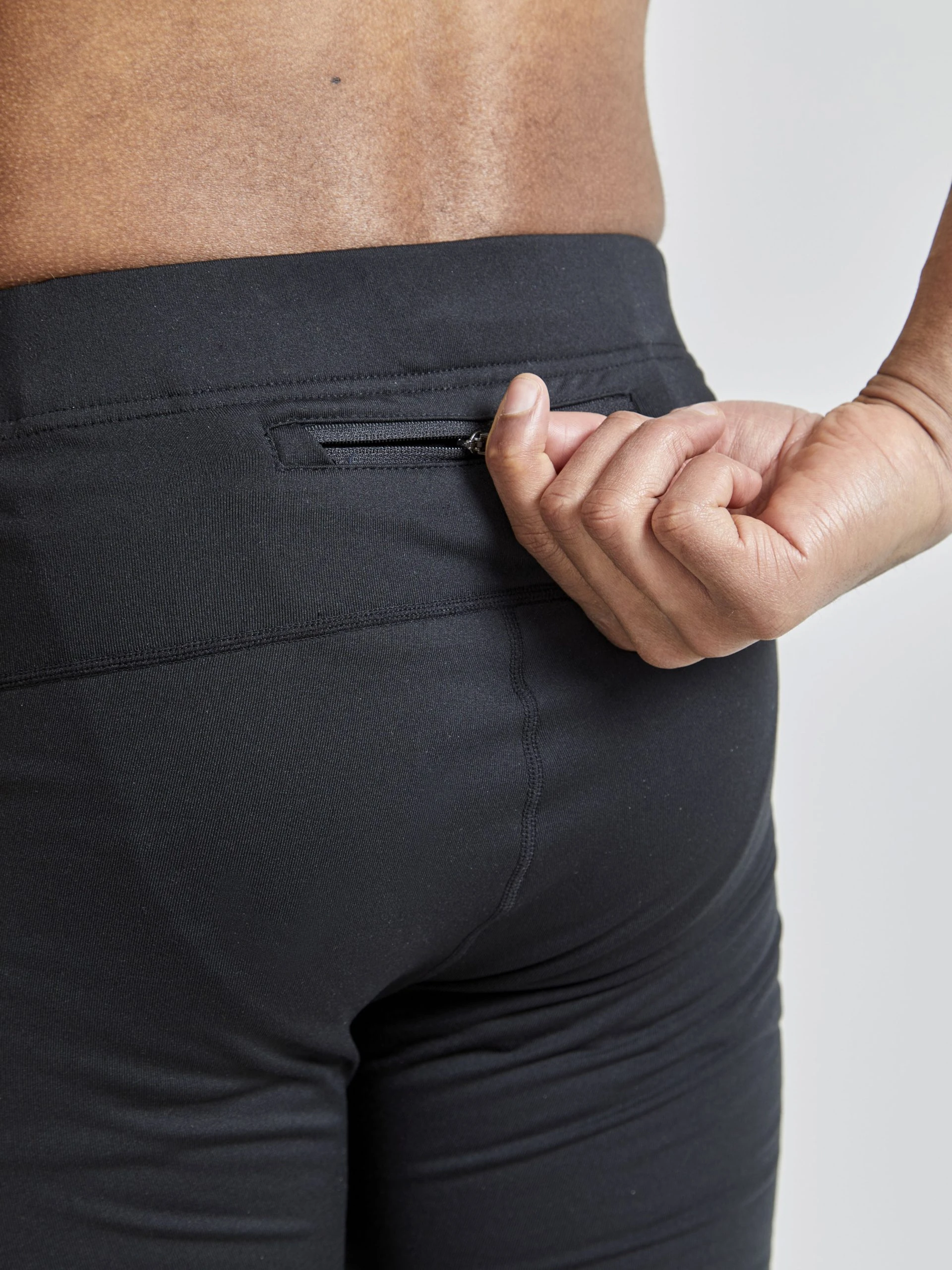 Craft Men's ADV Essence Warm Tight - Black (1909604-999000) 4 Craft Men's ADV Essence Warm Tight - Black (1909604-999000) - Image 4