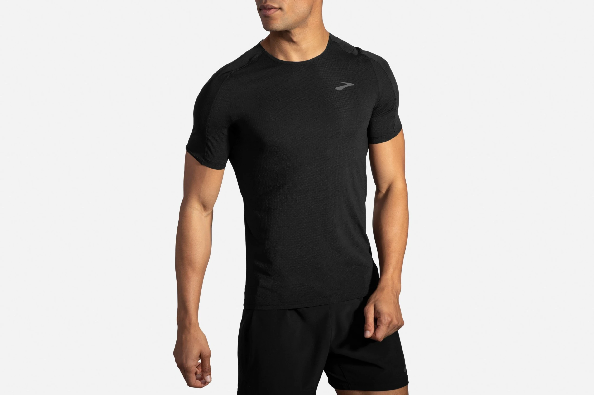 Brooks Men's Atmosphere Short Sleeve - Black (211317001) 1 Brooks Men's Atmosphere Short Sleeve - Black (211317001)