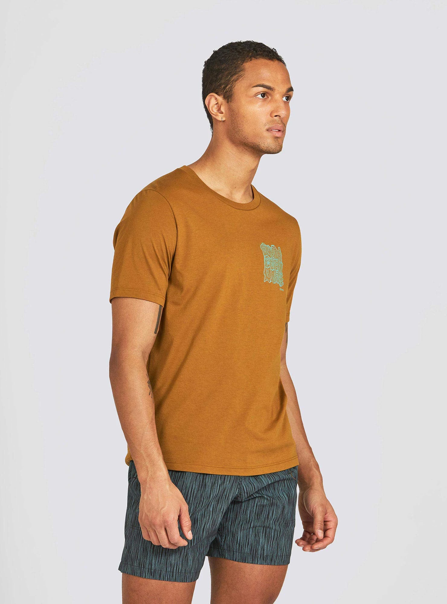 Janji Men's Runterra Bio Tee - Run Everywhere Alphatopo (MT06A-S22-ATP) 1 Janji Men's Runterra Bio Tee - Run Everywhere Alphatopo (MT06A-S22-ATP)