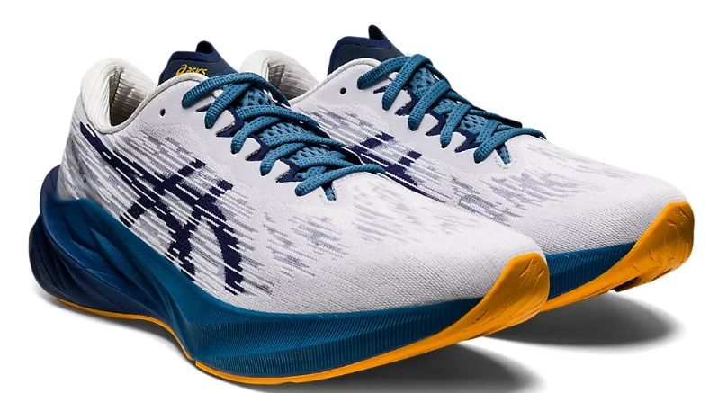 Asics Men's Novablast 3 2 Asics Men's Novablast 3 - Image 2