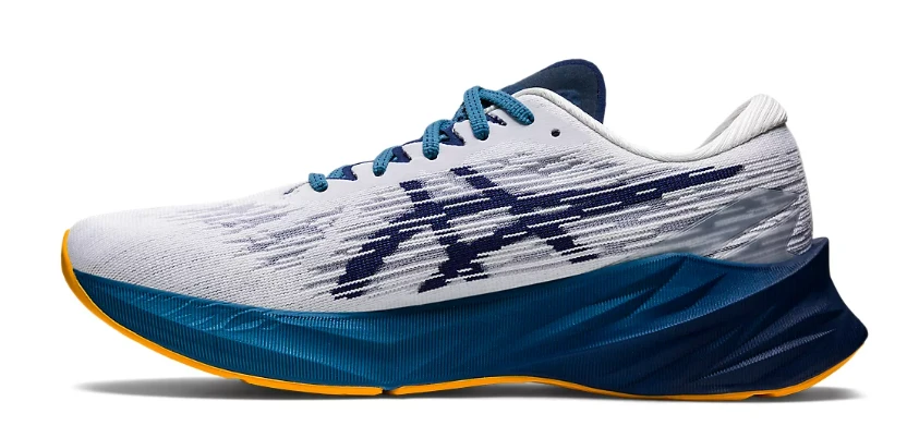 Asics Men's Novablast 3 3 Asics Men's Novablast 3 - Image 3