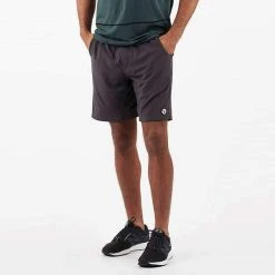 Vuori Men's Kore Short 7.5" -HOKA SHOP V302CCL 1 800x 2x cba8f83d 3227 4799 9a4e 6e78f91588ba