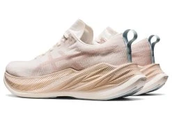 Asics Unisex Superblast 10 Asics Unisex Superblast -HOKA SHOP asics unisex superblasty high performance running shoe cream white 2