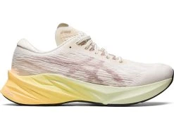 Asics Men's Novablast 3