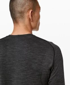 **Available In Select Stores Only** Lululemon Men's Metal Vent Long Sleeve Shirt - Deep Coal (LM3CX4S_4080) -HOKA SHOP ezgif.com gif maker 59 f8a4fd1f 19b1 419a 9bff 6f8b78b3b8b2