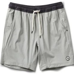 Vuori Men's Kore Short 7.5" -HOKA SHOP ezgif.com gif maker 96